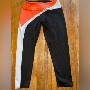 Jessica Simpson Warm Up Women Small Black Coral Color Block Active Capris